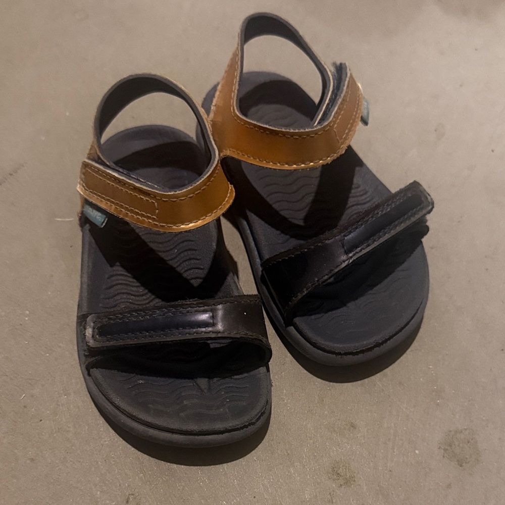 Native Kids navy blue and gold Sandals